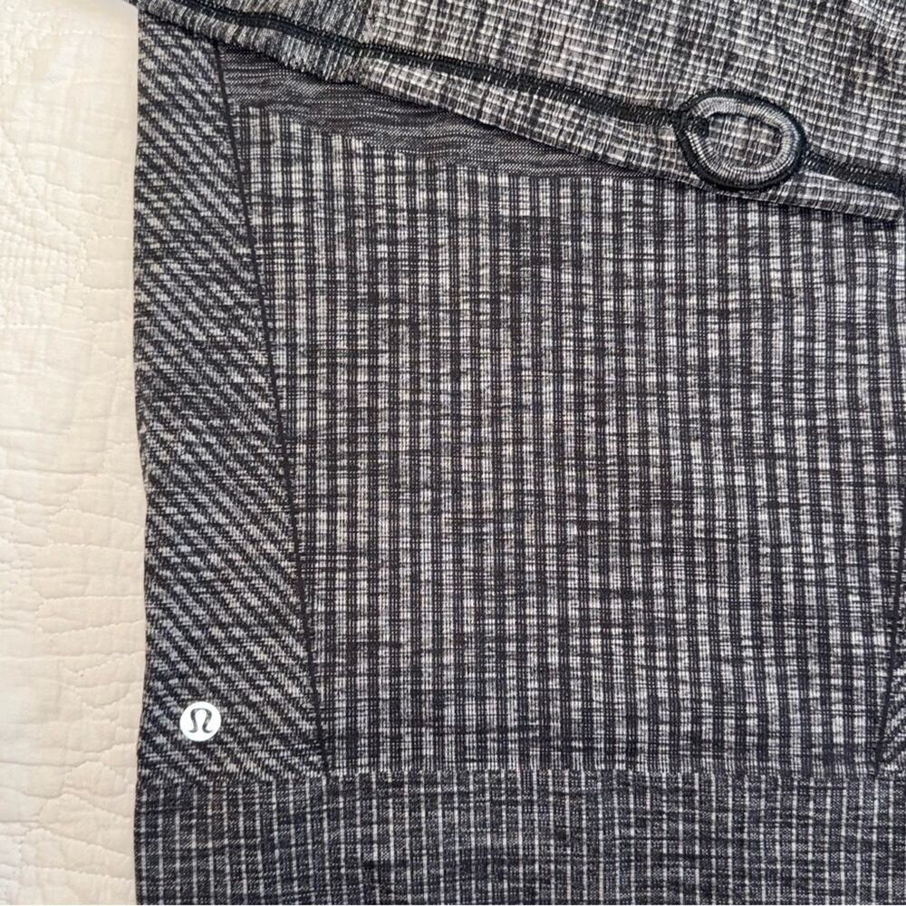 Lululemon Gray Women's Sweater - Picture 2 of 2